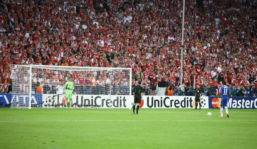 Didier_Drogba_Manuel_Neuer_last_penalty_kick_Champions_League_Final_2012